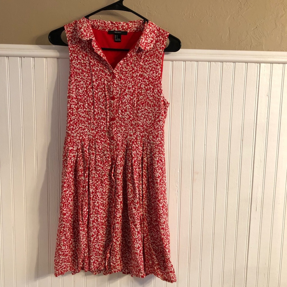 Vintage 50’s Style Red + White Floral Dress ❤️